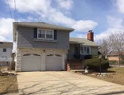 Pre-foreclosure in  Edgewater Ave Massapequa, NY 11758