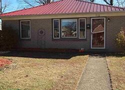 Pre-foreclosure in  Pennton Ave Sw Lenoir, NC 28645