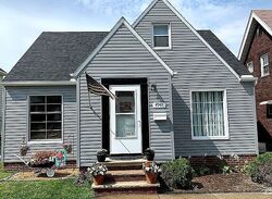 Pre-foreclosure in  E 86th St Cleveland, OH 44125