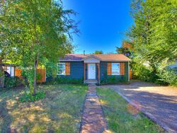 Pre-foreclosure in  W Hurd St Edmond, OK 73003
