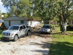Pre-foreclosure in  Perch Ct Lagrange, OH 44050