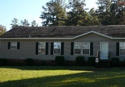 Pre-foreclosure in  LAKE RD Clinton, SC 29325