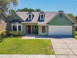 Pre-foreclosure in  ROCKY LEDGE DR Tampa, FL 33625