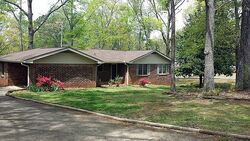 Pre-foreclosure in  W OAK DR Douglasville, GA 30135