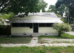 Pre-foreclosure in  14TH AVE N Saint Petersburg, FL 33713