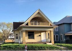 Pre-foreclosure in  JULES ST Saint Joseph, MO 64501
