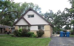 Pre-foreclosure in  W 123RD PL Alsip, IL 60803