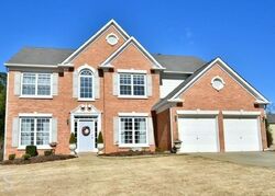 Pre-foreclosure in  AMBERDEN HALL DR Suwanee, GA 30024
