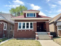 Pre-foreclosure in  S MICHIGAN AVE Chicago, IL 60619