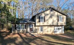 Pre-foreclosure in  DOGWOOD FARMS DR Decatur, GA 30034