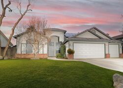Pre-foreclosure in  SHIP ROCK DR Bakersfield, CA 93312