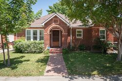Pre-foreclosure in  SANTA CRUZ WAY Sacramento, CA 95817