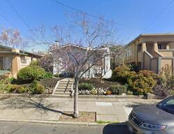 Pre-foreclosure in  EXCELSIOR AVE Oakland, CA 94610