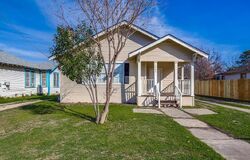 Pre-foreclosure in  W FRENCH PL San Antonio, TX 78201