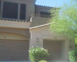 Pre-foreclosure in  E LEGACY DR Phoenix, AZ 85042