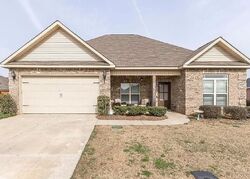 Pre-foreclosure in  Weston Dr Kathleen, GA 31047