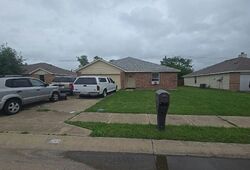 Pre-foreclosure in  MEADOWCREST DR Terrell, TX 75160