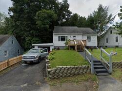 Pre-foreclosure in  Sunset Dr Port Ewen, NY 12466