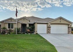 Pre-foreclosure in  Aspenleaf Dr Perris, CA 92570