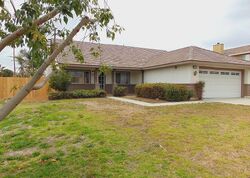 Pre-foreclosure in  W Summerset Dr Rialto, CA 92377