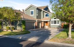 Pre-foreclosure in  Pinehurst Ct Discovery Bay, CA 94505