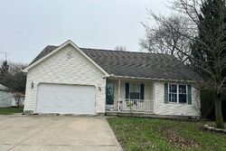 Pre-foreclosure in  Linwood Ave Monroe, MI 48162