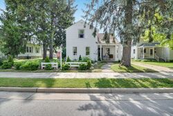 Pre-foreclosure in  Concord Rd Oconomowoc, WI 53066