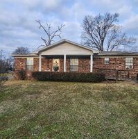 Pre-foreclosure in  Vine St Malvern, AR 72104
