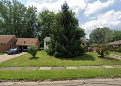 Pre-foreclosure in  Pleasant Pl Alliance, OH 44601