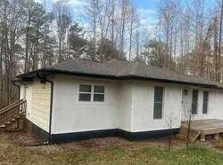 Pre-foreclosure in  Post Rd Winston, GA 30187