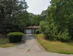 Pre-foreclosure in  Elmwood Dr North Kingstown, RI 02852