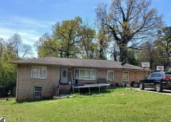 Pre-foreclosure in  Randall Dr Warner Robins, GA 31088