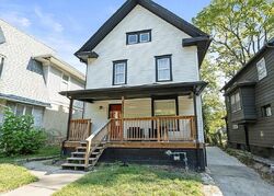 Pre-foreclosure in  Chestnut Ave Kansas City, MO 64128