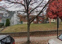 Pre-foreclosure in  Davis Ave Staten Island, NY 10310