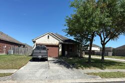 Pre-foreclosure in  Stillwater Canyon Ln Porter, TX 77365