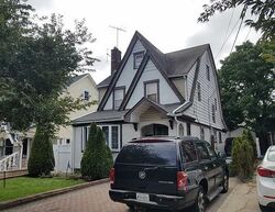 Pre-foreclosure in  194th St Saint Albans, NY 11412