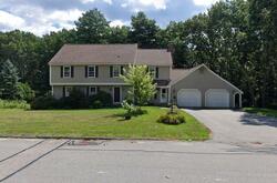 Pre-foreclosure in  Dowling Ln Marlborough, MA 01752