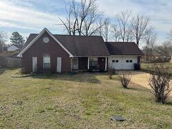  Larry Webb St, Saltillo MS