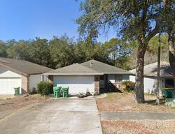 Pre-foreclosure in  Springwood Way Niceville, FL 32578