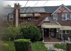 Pre-foreclosure in  198th St Saint Albans, NY 11412