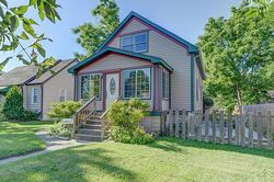 Pre-foreclosure in  Ridge Rd Lansing, IL 60438