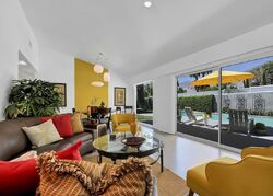 Pre-foreclosure in  N Farrell Dr Palm Springs, CA 92262