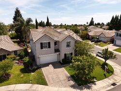 Pre-foreclosure in  Kalmia Ct Sacramento, CA 95835