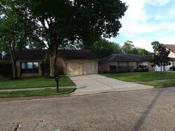 Pre-foreclosure in  Pilgrims Point Dr Friendswood, TX 77546