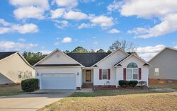  Wallbrook Dr, Fayetteville NC