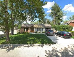 Pre-foreclosure in  Thornwood Ln Northbrook, IL 60062