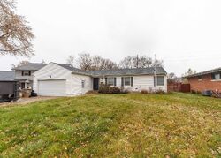 Pre-foreclosure in  Plum Rd Grand Island, NE 68801