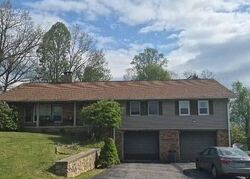 Pre-foreclosure in  Overlook Dr Beckley, WV 25801