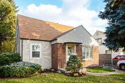 Pre-foreclosure in  Scott St Franklin Park, IL 60131