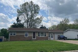 Pre-foreclosure in  Ardelia Ave Saint Louis, MO 63114